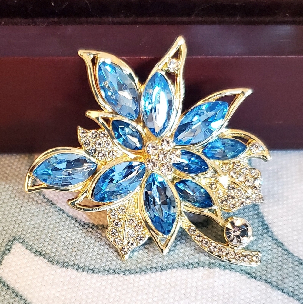 Blue Crystal Floral Goldtone Brooch - Women's Jewelry Accessory - Picture 2 of 7